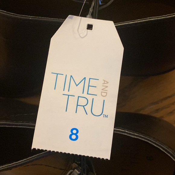 Time & Tru  Black Zipper Bootie - Picture 7 of 7